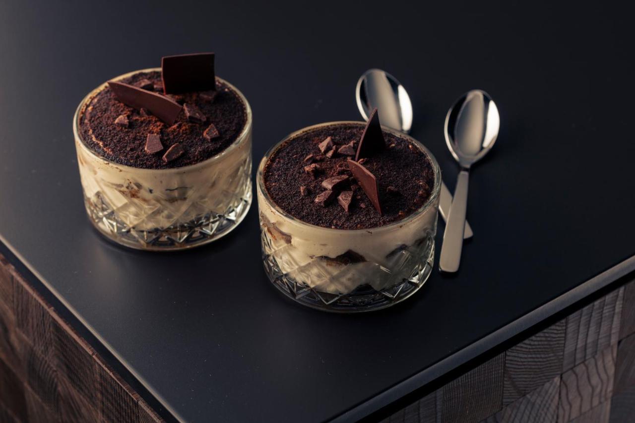 Next Hotel Melbourne, Curio Collection By Hilton Εξωτερικό φωτογραφία Chocolate pudding